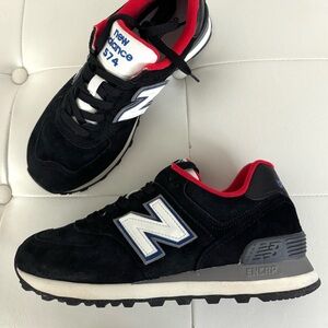 New Balance women’s 574 Black and Red Sneakers